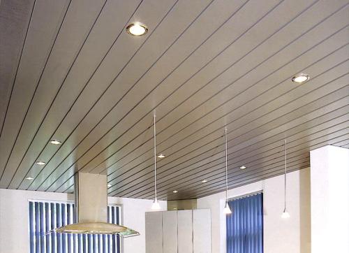 鋁合金條形鋁扣板-鋁扣板生產廠家教你參透鋁條扣價格