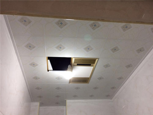 房子鋁扣板吊頂-頂樓隔溫吊頂多少錢一平