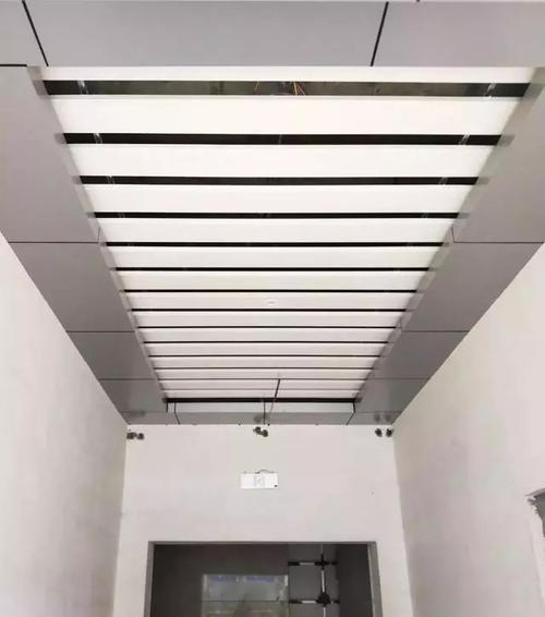 衛生間吊頂鋁扣板安裝-衛生間鋁扣板吊頂廠家來講講吧