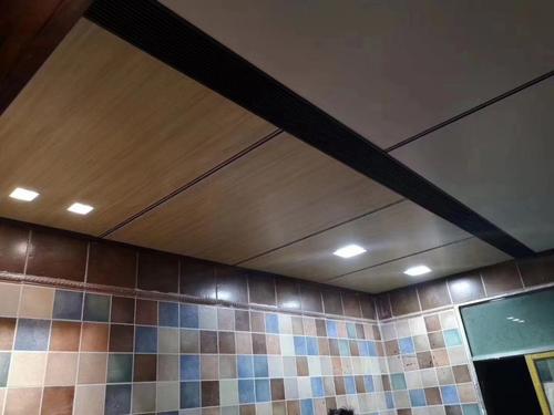 拉薩集成吊頂廠家-鋁扣板批發廠家之食堂吊頂用什么材料呢