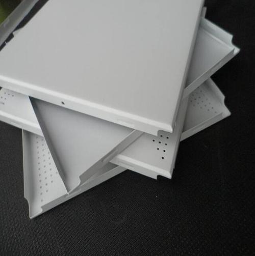 黑龍江集成鋁扣板-客廳鋁扣板吊頂廠家之新中式鋁扣板吊頂怎么樣