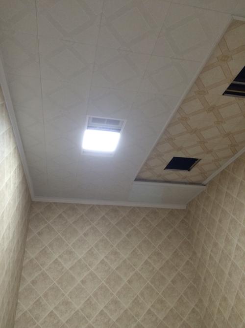 什么品牌的鋁扣板性價比高-鋁扣板批發廠家之食堂吊頂用什么材料呢