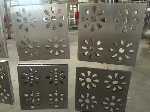 鋁扣板定制-鋁扣板挑選千萬要注意什么