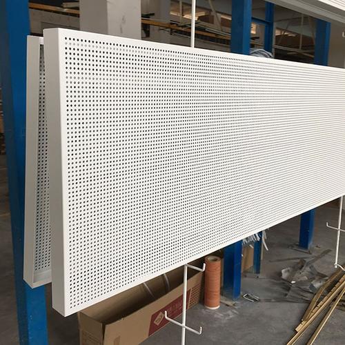 湖北鋁扣板吊頂-防風鋁扣板吊頂的特點