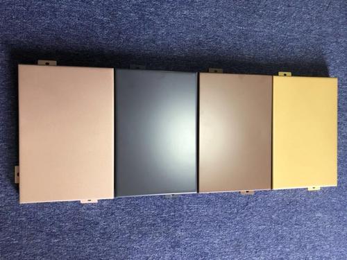 青島鋁扣板批發-進來客廳鋁扣板吊頂廠家講你聽