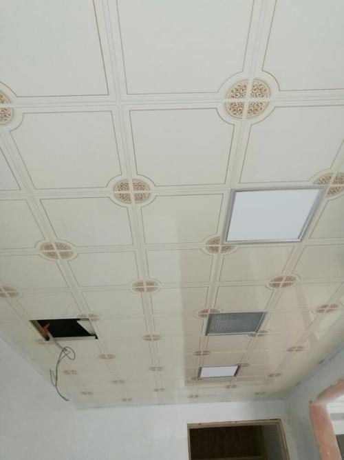 衛生間集成吊頂漂亮圖片-衛生間鋁扣板吊頂廠家來教大家