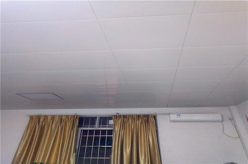 白色鋁扣板吊頂純-純白色鋁扣板吊頂效果圖-純白色鋁扣板吊頂