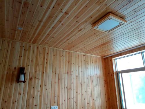 陽臺集成吊頂杉木-陽臺鋁扣板吊頂怎么樣