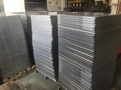 廣州鋁扣板吊頂價格-廣州廠家告訴你選工裝鋁扣板什么最重要