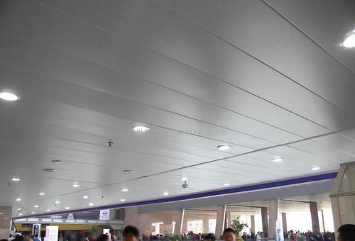 蜂窩集成吊頂板-鋁蜂窩板吊頂用途有哪些