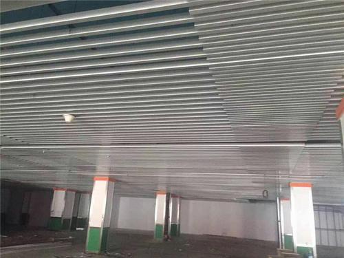 方形鍍漆鋁扣板天花-鋁扣板和鋁塑板一字之差哪個好