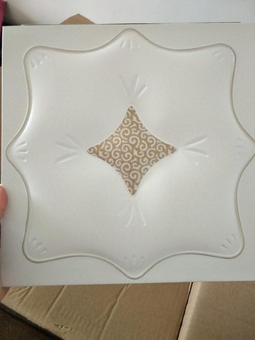 歐式藝術集成吊頂-簡歐式鋁扣板吊頂效果圖好看嗎