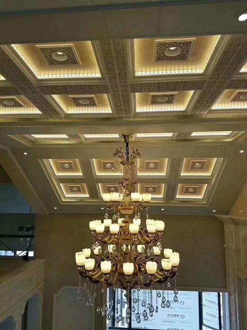 室內客廳集成吊頂-室內鋁扣板廠家講吊頂這種常用的裝飾方法