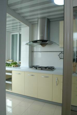 廚房頂部鋁扣板-珠三角鋁扣板廠家之廚房吊頂吊多高你知道嗎