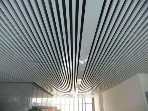 鋁扣板和鋁方板-鋁扣板長方形形和正方形的區別-鋁方板和鋁扣板價格