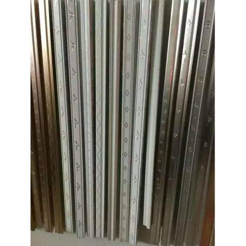 鋁扣板邊角線圖片-鋁扣板收邊線條線剪角-鋁扣板收邊線圖片