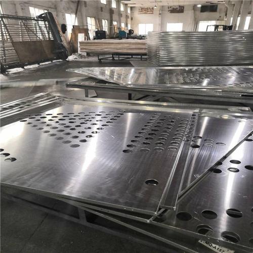 吊頂鋁單板供應商-綠地集團選用哪家鋁單板廠家作為材料供應商