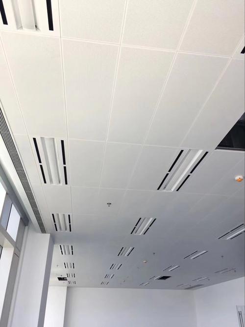 穿孔鋁扣板廠家-吸音鋁扣板吊頂的這些事