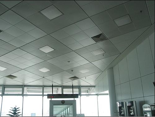 日照鋁扣板吊頂廠家-客廳鋁扣板吊頂廠家來講講鋁扣板集成吊頂的優缺點有哪些