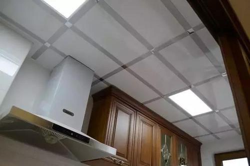 鋁扣板材料價格對比-鋁扣板材料價格大剖析