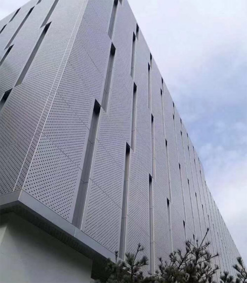 佛山沖孔鋁單板-沖孔鋁單板的優與劣