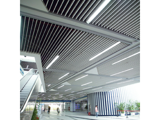 想要裝個好看吊頂？先來了解下鋁天花吊頂種類有哪些！