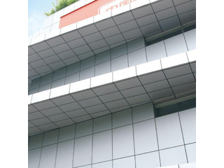 鋁單板和鋁扣板就差一個字，區別肯定不大？那你就想錯了