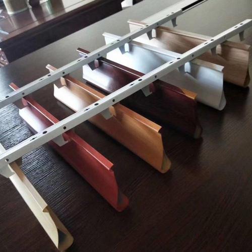 哈爾濱鋁扣板吊頂-衛生間鋁扣板吊頂