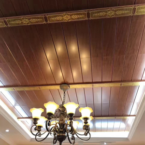 廚房鋁合金吊頂鋁扣板價格-想知道廚房吊頂材料怎么選