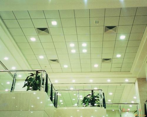 鋁扣板有幾種-木紋鋁方通吊頂規格和種類有幾種