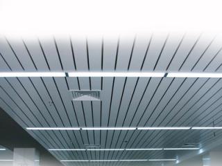 吊頂鋁條鋁扣板-來看看C型鋁條扣吊頂優點有沒有打動你