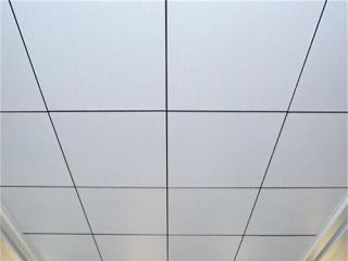 大廳吊鋁扣板圖片-鋁扣板廠家講長條鋁扣板候車大廳適合嗎