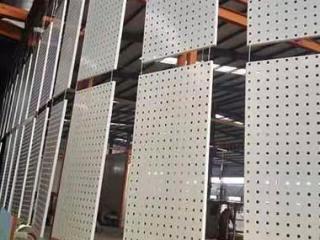 裝飾房子的鋁扣板-我們的房子是不是一定要裝吊頂