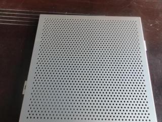 吊頂鋁扣板大圖-機房鋁扣板廠家帶圖教你機房吊頂天花怎么選