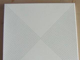 建材吊頂鋁扣板-工程鋁扣板批發廠家講講加油站鋁條扣的優點有哪些