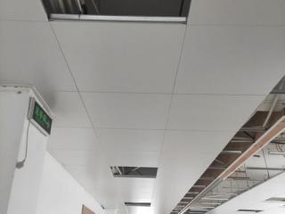 鋁扣板墻面裝飾圖片的-鋁扣板300*300的價格受那些影響