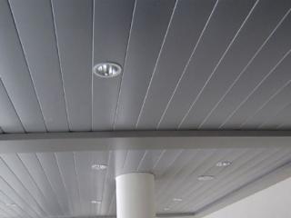 鋁扣板集成吊頂市場-廚房集成吊頂材料怎么選