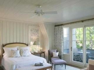 吊頂鋁扣板有幾種材質-鋁扣板厚度有幾種