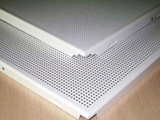 十大品牌鋁扣板廠家-鋁扣板吊頂廠家告訴你