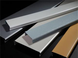 鋁條扣板批發-鋁扣板批發廠家給你介紹常用鋁扣板規格有哪些