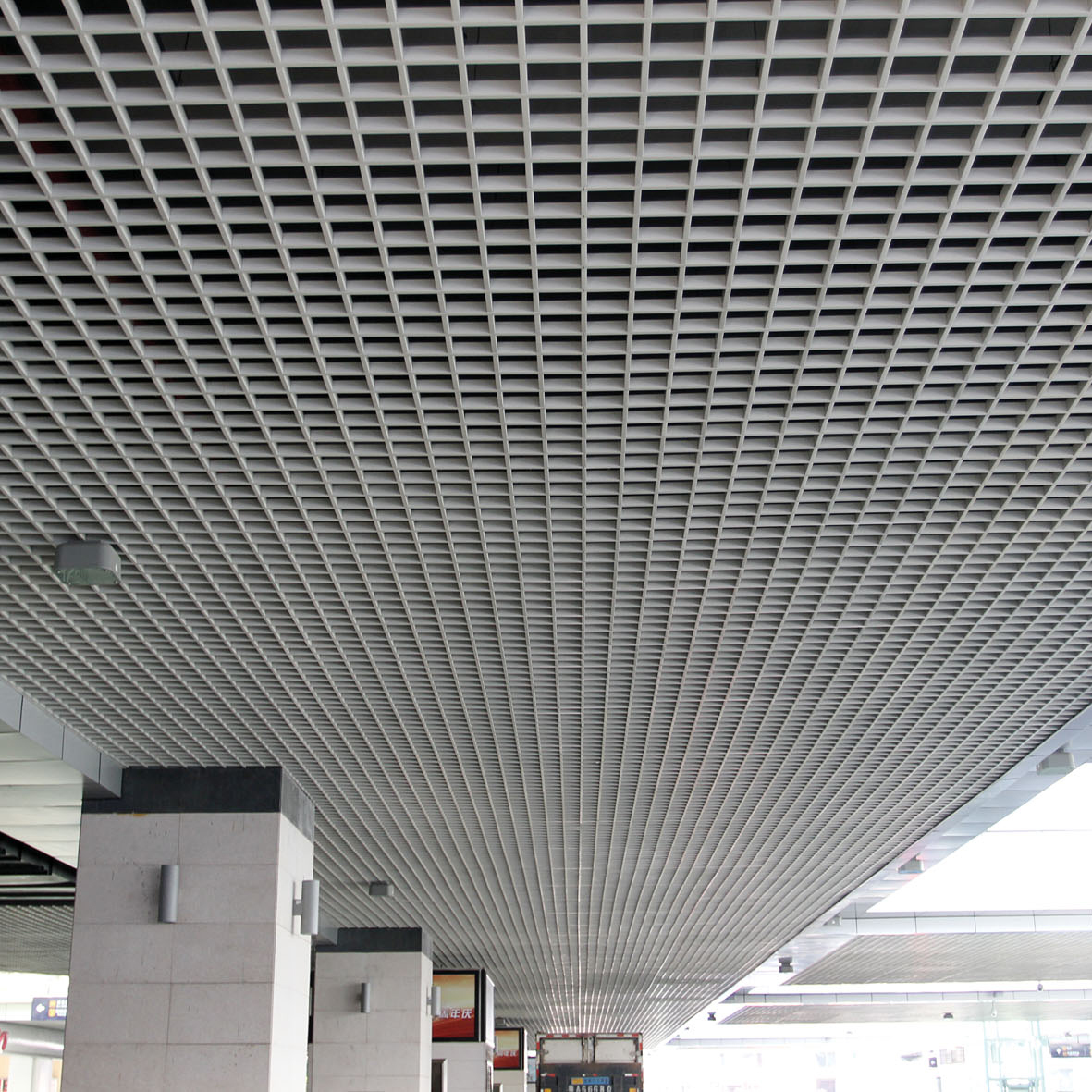 鋁天花廠家之鋁格柵天花中還有這么多的門道，你知道嗎