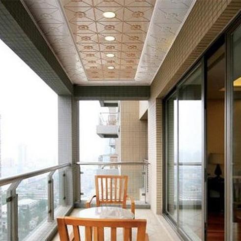 桑拿板還是鋁扣板